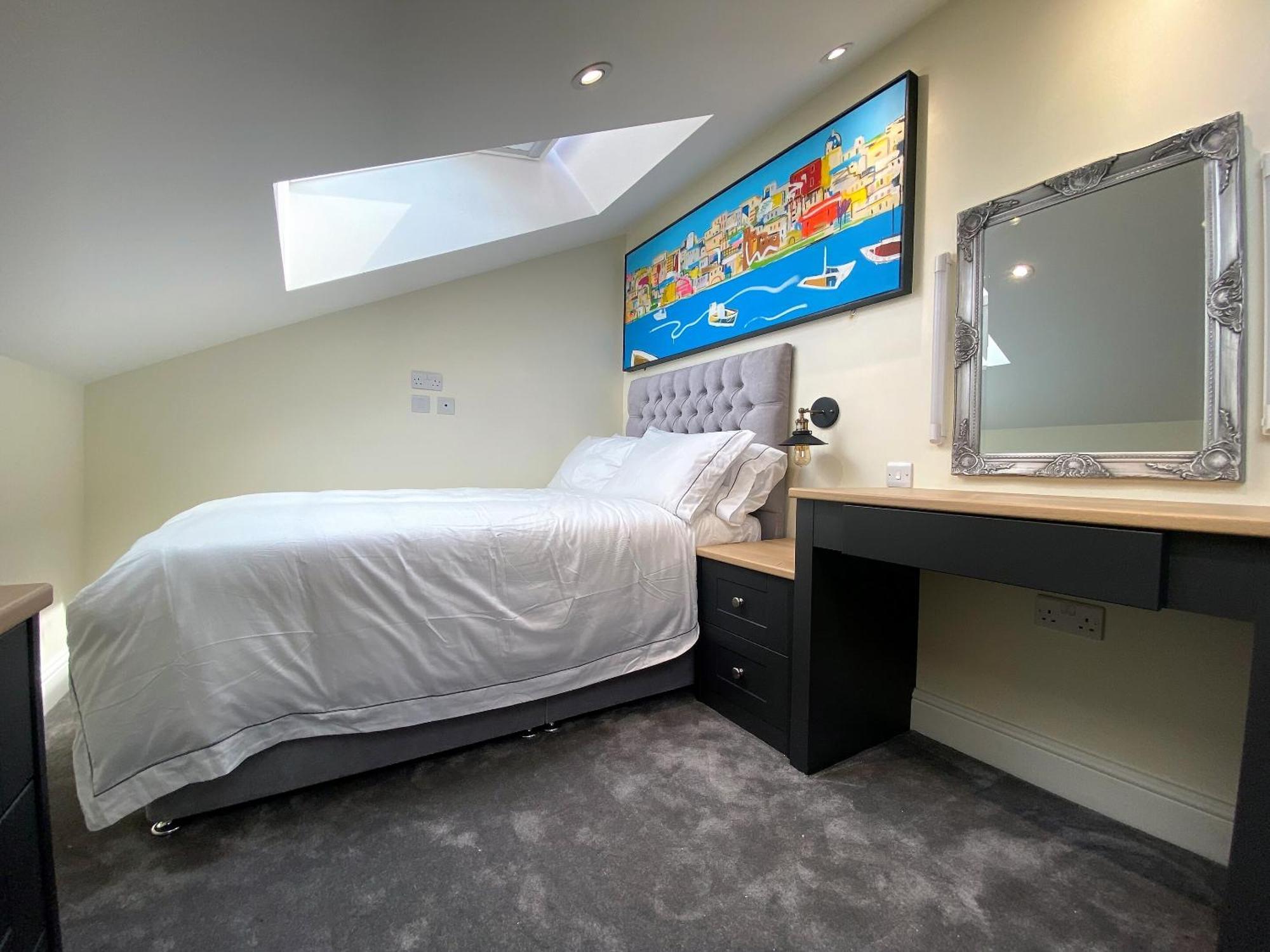 Superb Townhouse Near Vibrant Gloucester Road Bristol Exterior foto